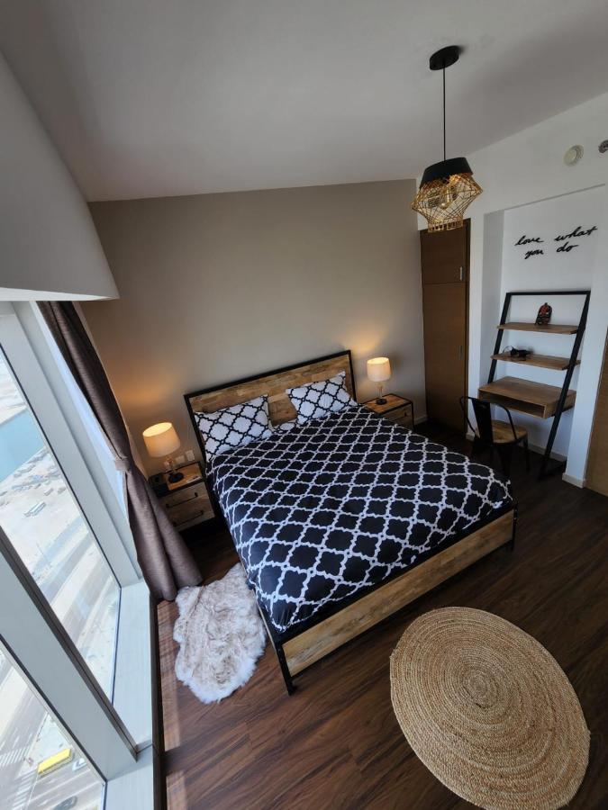 Cozy 1Br In Iconic Tower Lägenhet Abu Dhabi Exteriör bild