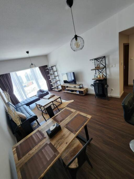 Cozy 1Br In Iconic Tower Lägenhet Abu Dhabi Exteriör bild
