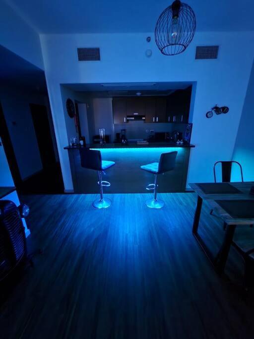 Cozy 1Br In Iconic Tower Lägenhet Abu Dhabi Exteriör bild
