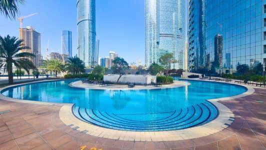 Cozy 1Br In Iconic Tower Lägenhet Abu Dhabi Exteriör bild